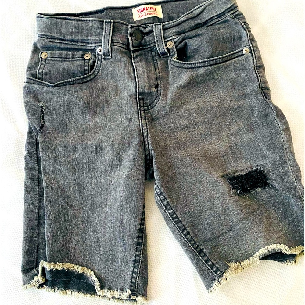 Used Signature Levi Strauss Kids Shorts
